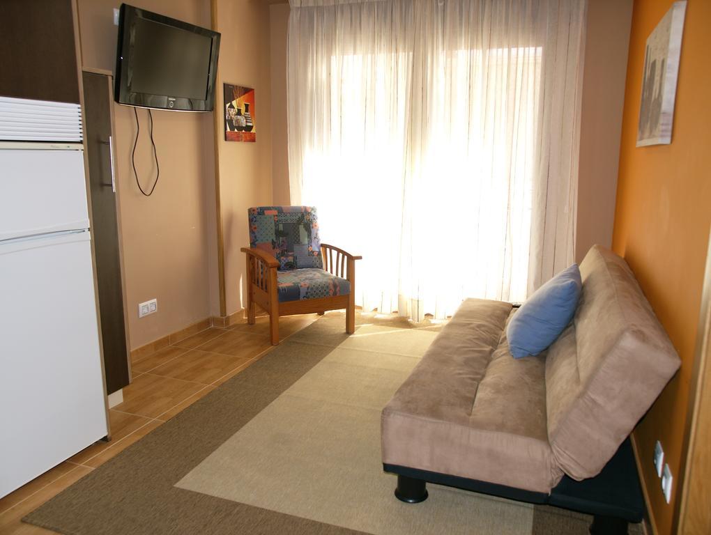 Apartamentos Barrosa II Portonovo Pokoj fotografie