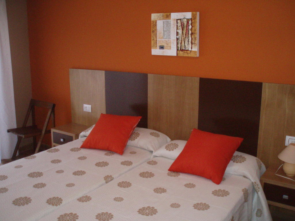 Apartamentos Barrosa II Portonovo Pokoj fotografie